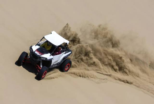 震撼！精河县举办首届木特塔尔沙漠文化旅游节