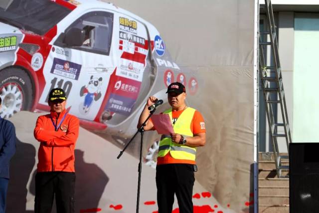 震撼！精河县举办首届木特塔尔沙漠文化旅游节