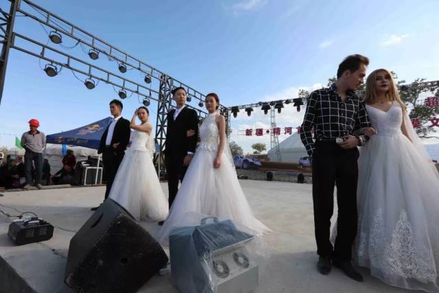 震撼！精河县举办首届木特塔尔沙漠文化旅游节