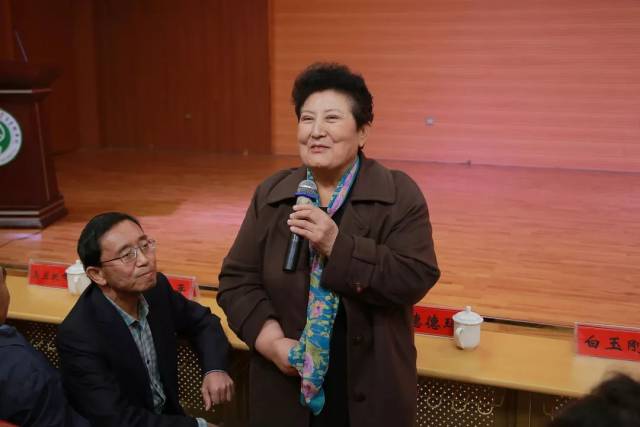 内蒙古艺术学院安达民族音乐传承创新与传播中心揭牌暨乌兰牧骑班开班仪式隆重举行