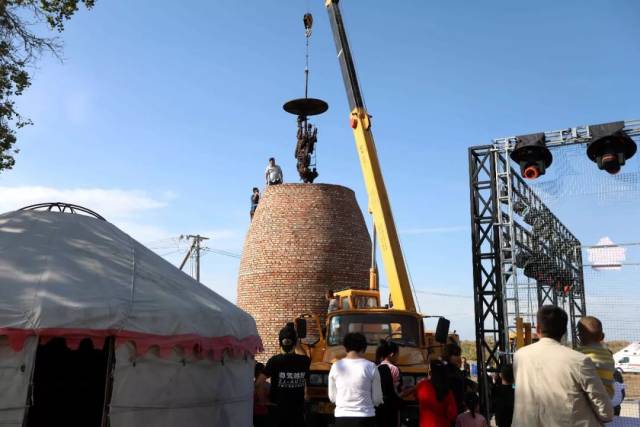 震撼！精河县举办首届木特塔尔沙漠文化旅游节