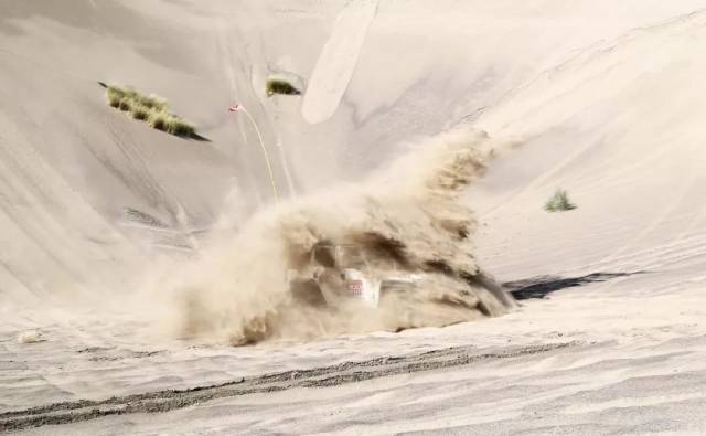 震撼！精河县举办首届木特塔尔沙漠文化旅游节