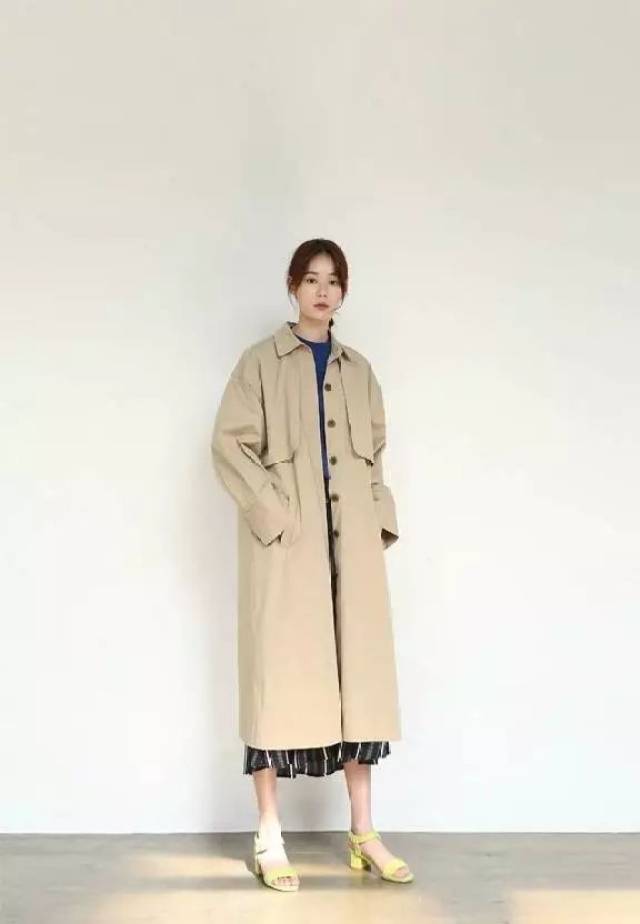 这件风衣竟然能不限身高和身材随便穿?