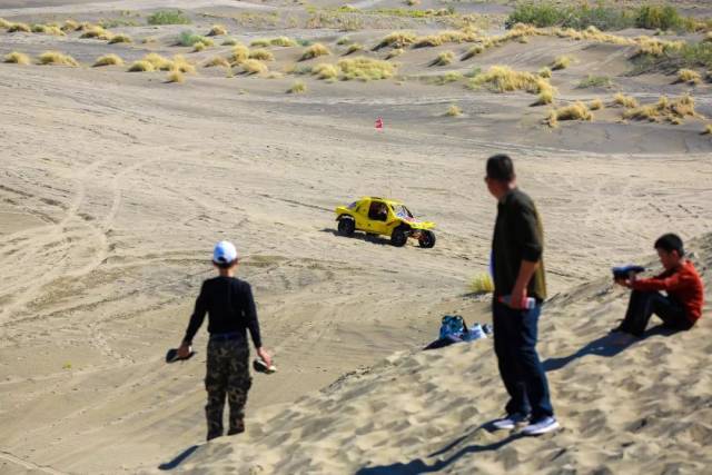 震撼！精河县举办首届木特塔尔沙漠文化旅游节