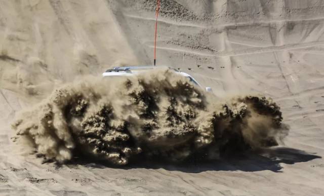 震撼！精河县举办首届木特塔尔沙漠文化旅游节