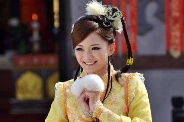 7年前的《活佛济公2》隐藏了多位美人, 馨子第6, 穆婷婷只排第3