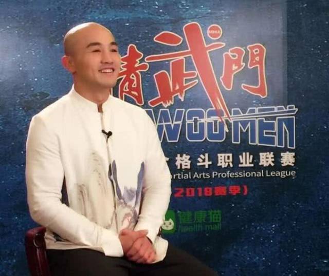 一龙跨界打mma比赛,李景亮直言他很差,我轻松