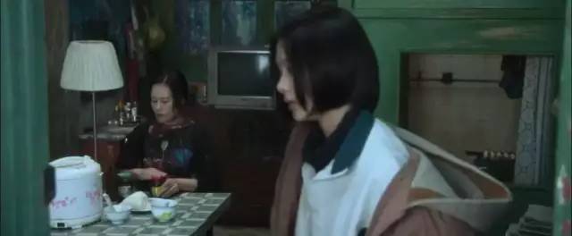 青春类型片《悲伤逆流成河》不得不说的校园欺凌,究竟有多可怕?