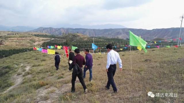 昨天,靖远县长在石门乡调研靖远县首届农民丰收节等活动