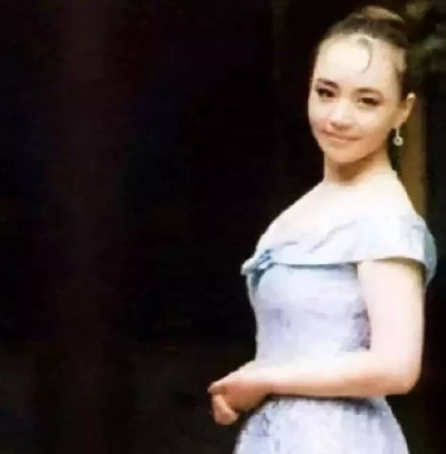 吴秀波被曝出轨,宋丹丹也被扒得一干二净!她背