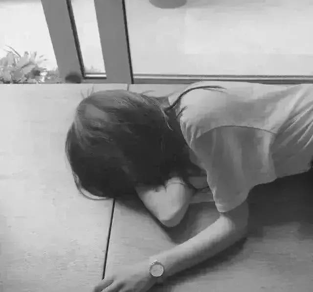 伤感唯美的句子说说心情,很心碎!