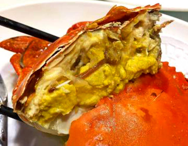 食材分享|这只蟹黄"流沙"的奄仔蟹,十分抢手,再不吃就没货哦