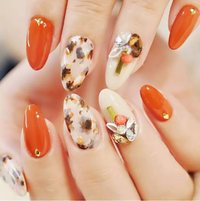 ins最近超火的豹纹美甲,这些款式不踩雷!