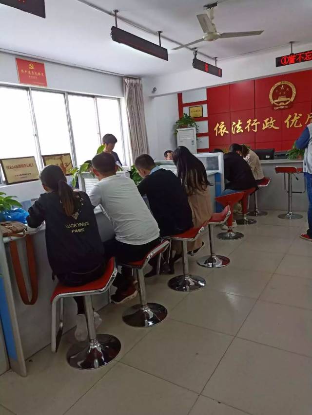 几分钟就可领结婚证!东昌府区婚姻登记处便民