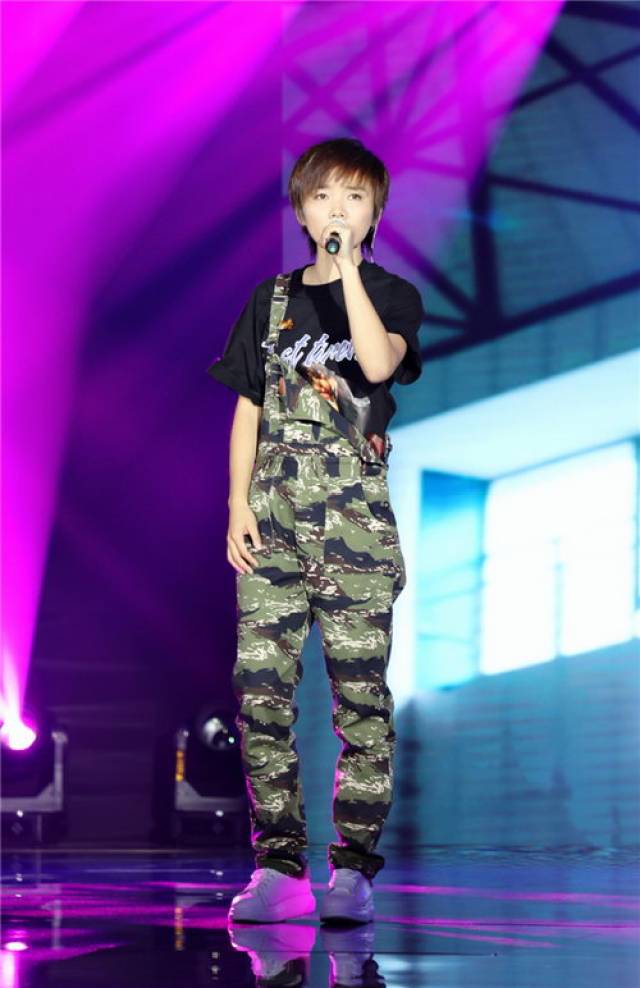 许飞《时光遐想》获奖 奔跑怪物音乐营销再添