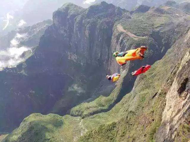 云南大山包,百亩草原,翼装飞行基地,苹果基地,豆沙关古镇三日自驾游!