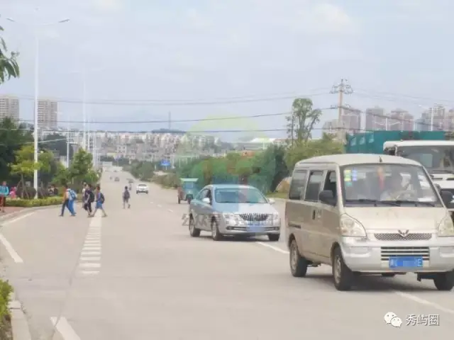 城港大道莆兴路口至清塘大道路口改道通行之后,位于秀屿区笏石镇杨林