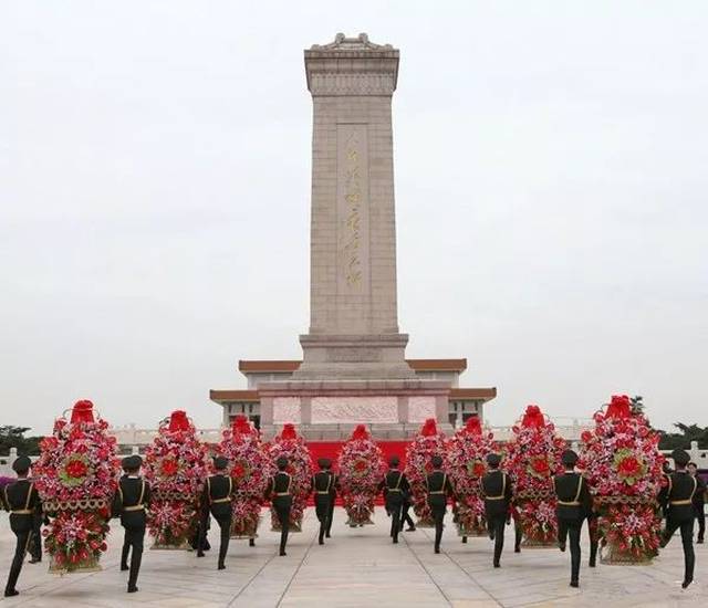 今天!向2000万人民英雄烈士致敬