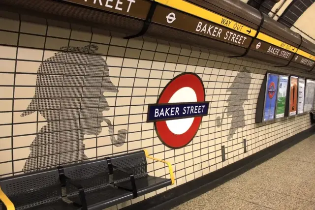 贝克街站(baker street station)内