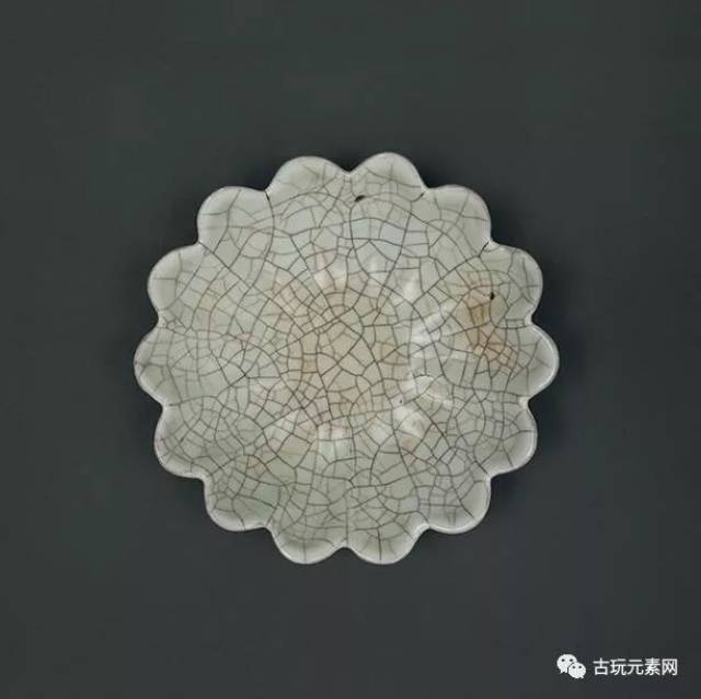 珍贵难得 |"金丝铁线"故宫博物院哥窑瓷器展(二)