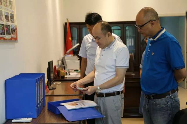 【要闻速递】余爱国：提高老干部的服务水平，保障其政治和生活待遇