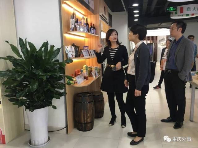 张娅茜赴在渝港澳企业开展专题调研