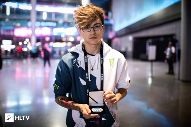 twistzz被评为esl one 纽约站mvp!