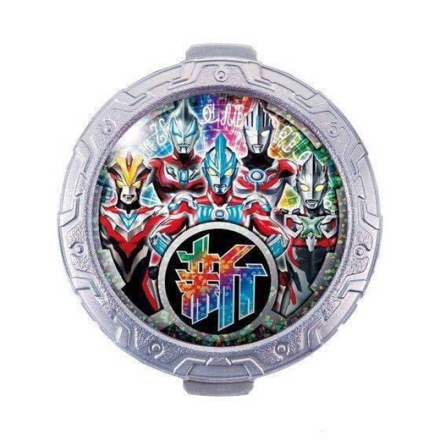 罗布奥特曼:这个罗布水晶不一般,集合了5个新