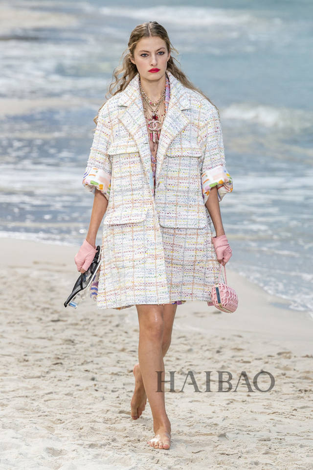 香奈儿 (chanel) 2019春夏女装秀,海报带你亲临2019春夏巴黎时装周