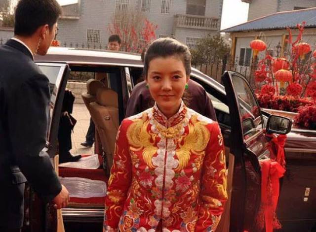 曾与富二代结婚后又离婚了的车晓,近几年,她凭借多部电视剧又迅速让不