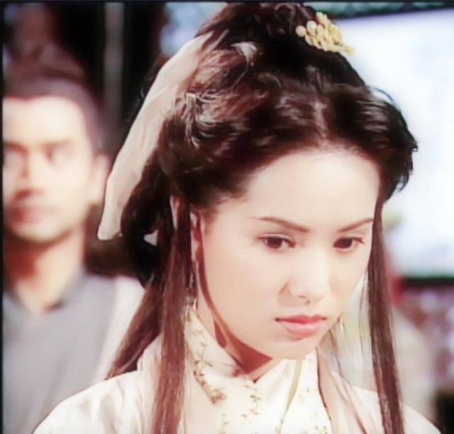 文咏珊出演《天龙八部》王语嫣遭吐槽气质不脱俗,李若彤版最经典