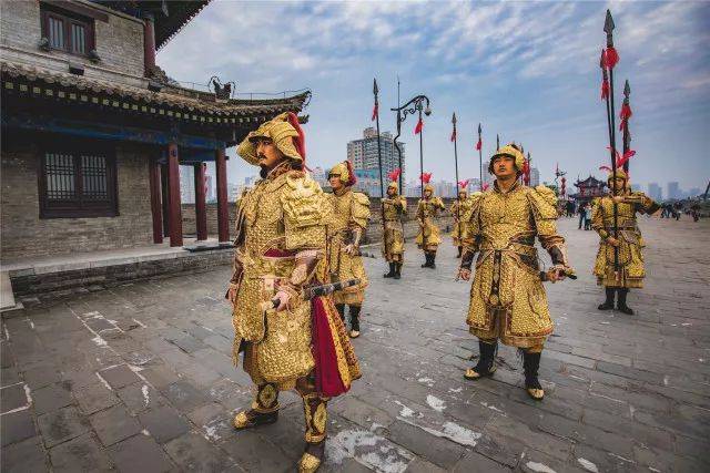 有人竟将西安城墙金甲武士,拍成了一部古装大片,超震撼!