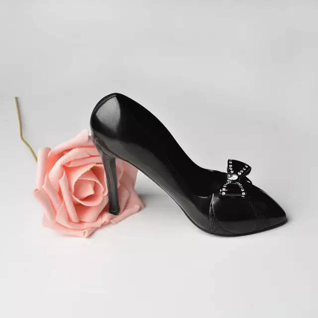 史上最贵的鞋,你绝对没见过!