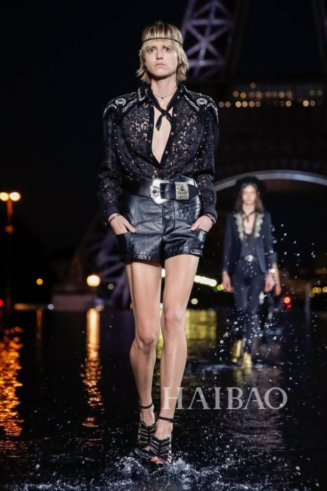 圣罗兰2021春夏女装,巴宝莉2021秋冬时装秀 圣罗兰 (saint laurent) 2019春夏女装秀,海报网带你回顾巴黎时装周