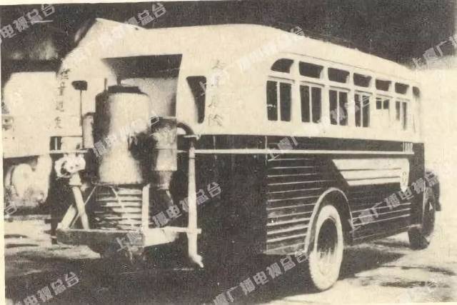 (原私营蒿新汽车公司木炭汽车)
