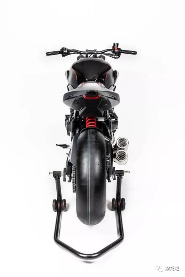 全新的家族设计语言,本田CB650R 亮相巴黎车