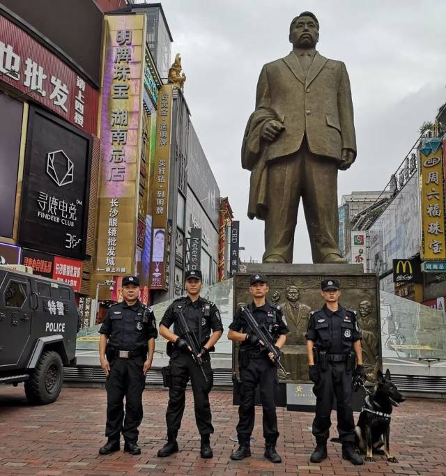 【百日会战 厉害!长沙值守点特警国庆期间一天抓获四名逃犯