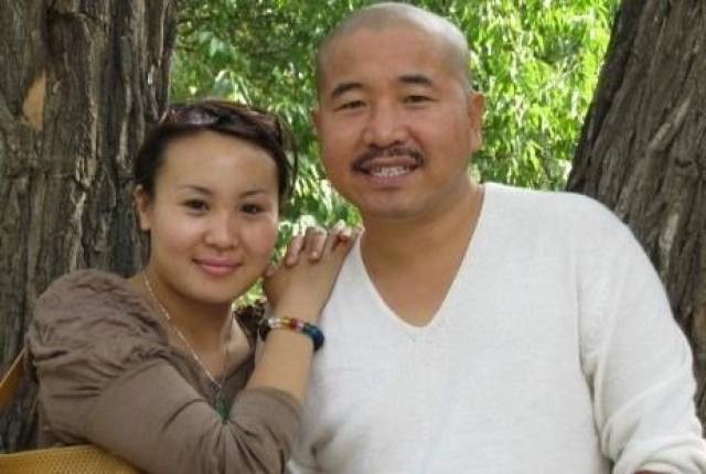 49岁的刘能老婆曝光,隐藏了18年,网友:竟然是谢广坤的