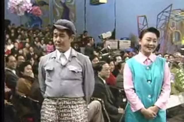 在小品女演员里一事风头无两,成为当时中国最出名的喜剧演员!