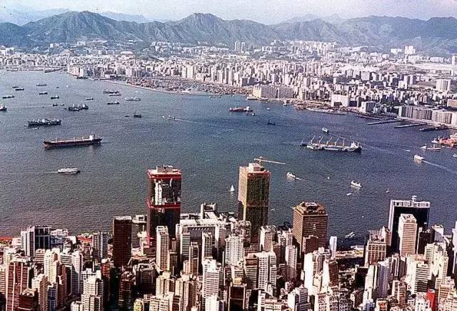 九十年代香港一景