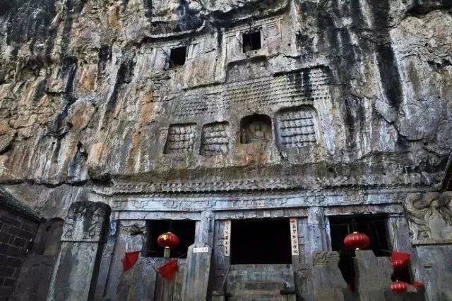 平顺金灯寺:宝龛倒沉,万佛之影下映,它是中国石窟造像