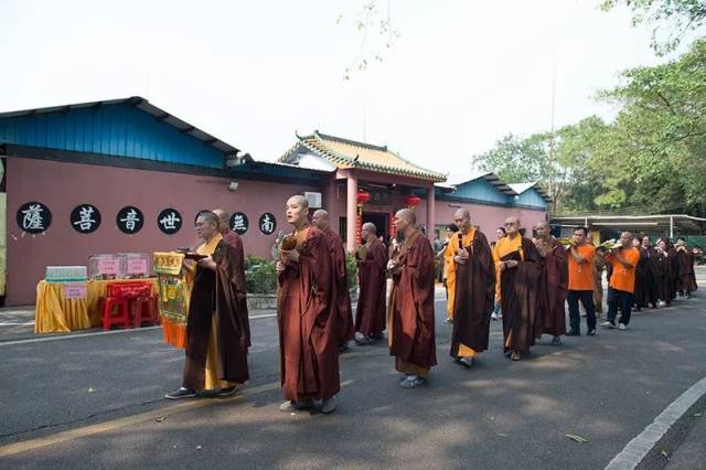 江门雪峰寺大悲法会圆满,明生大和尚领众共修