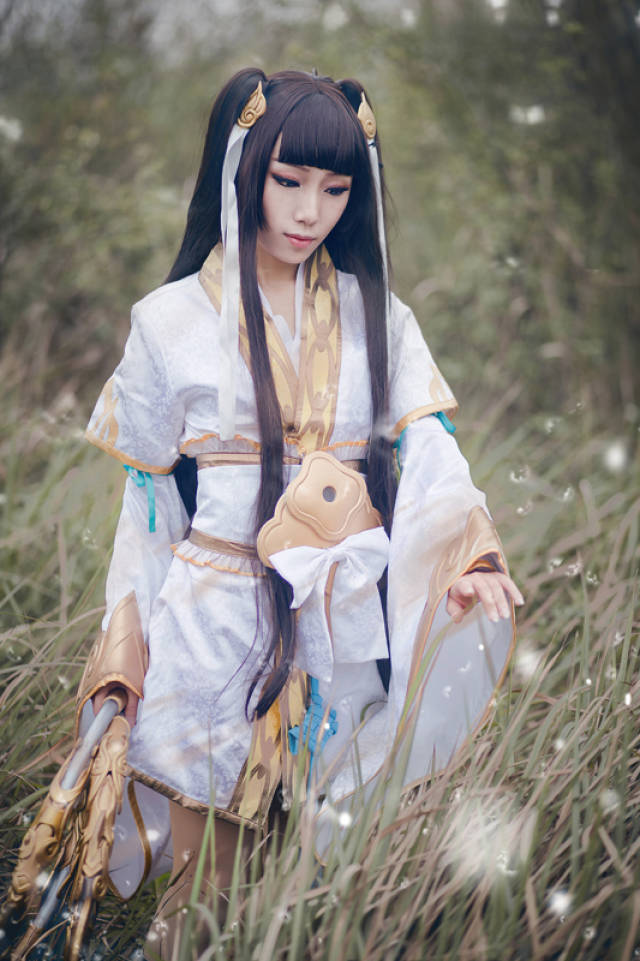 天涯明月刀ol 曲无忆 cosplay 曾慕多情应笑我,一曲无忆寒江城.