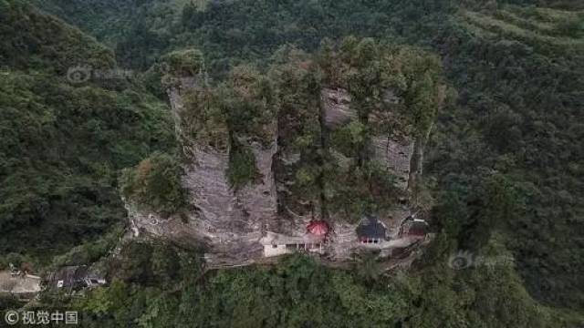 航拍贵州务川七柱山,宛如巨大手掌