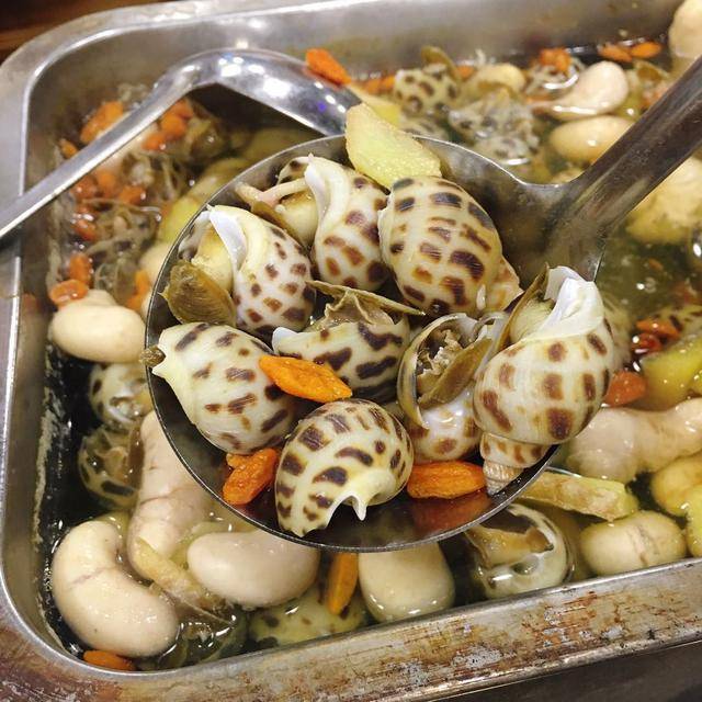 东莞:沙田冯记烤活鱼响当当,鸡子浸花螺招牌菜,每天晚上都米饭吃苋菜豌豆可吃满人吗图片