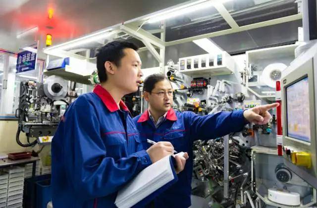 天能登上国家级期刊《地球》杂志，展示绿色智造的天能样板