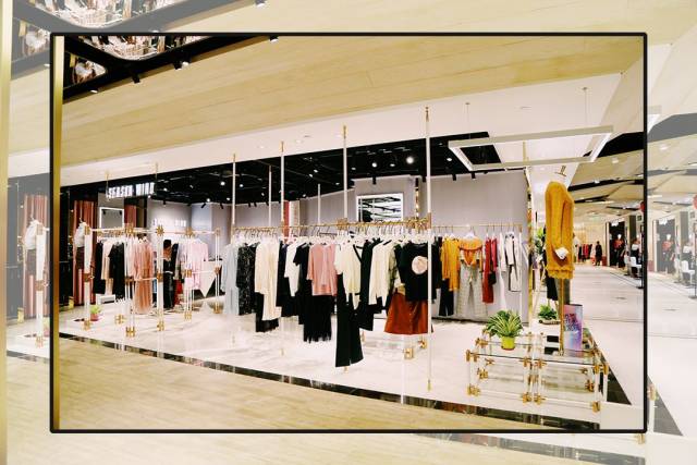 赵薇、陈乔恩明星同款风衣、长裙,大文峰已经