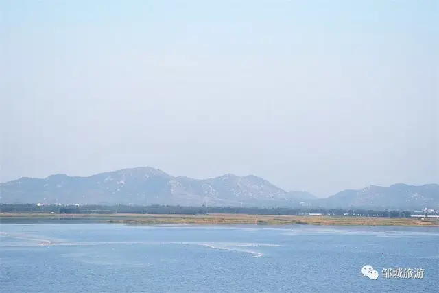 孟子湖,又名西苇水库,坐落在邹城市城区东,是邹城市唯一的大型水库.