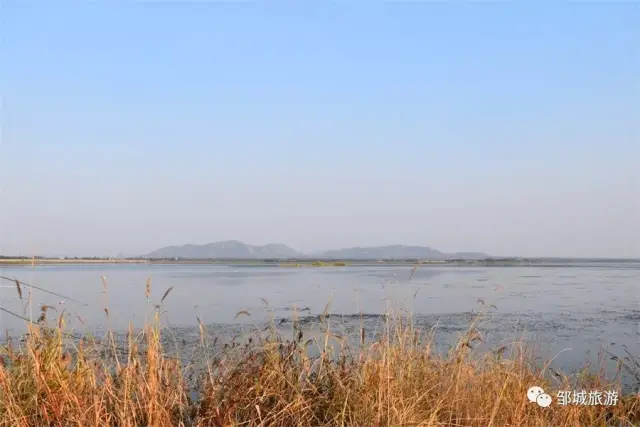 孟子湖,又名西苇水库,坐落在邹城市城区东,是邹城市唯一的大型水库.