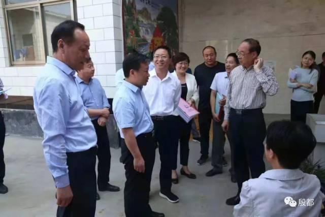 【头条】市委副书记,市长靳磊深入殷都区暗访调研脱贫